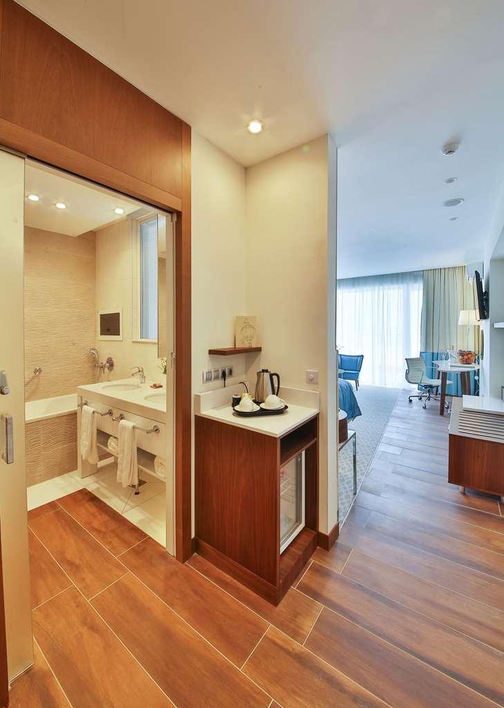 Maritim Hotel Paradise Blue Albena Quarto foto